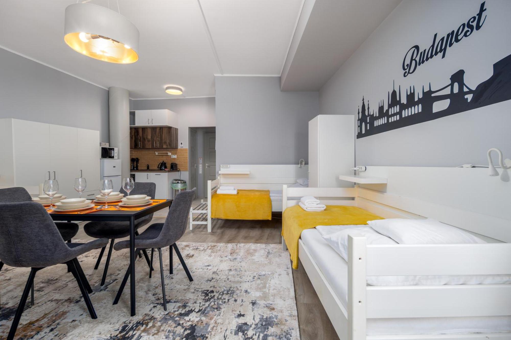 Downtown Apartment House Orange — Photos 3